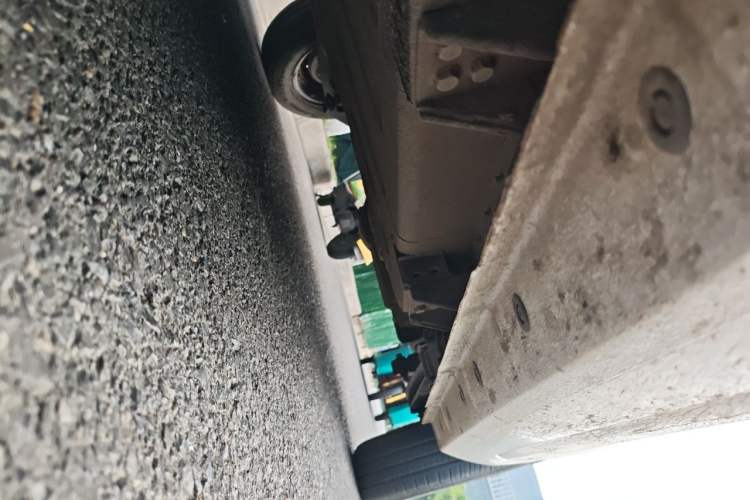 Used Geely Galaxy Panda 2025 210 km – Yuanqi Bear Chassis Front Left
