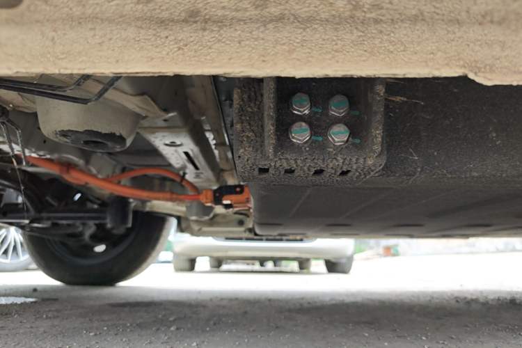 Used Geely Galaxy Panda 2025 210 km – Yuanqi Bear Chassis Front Left