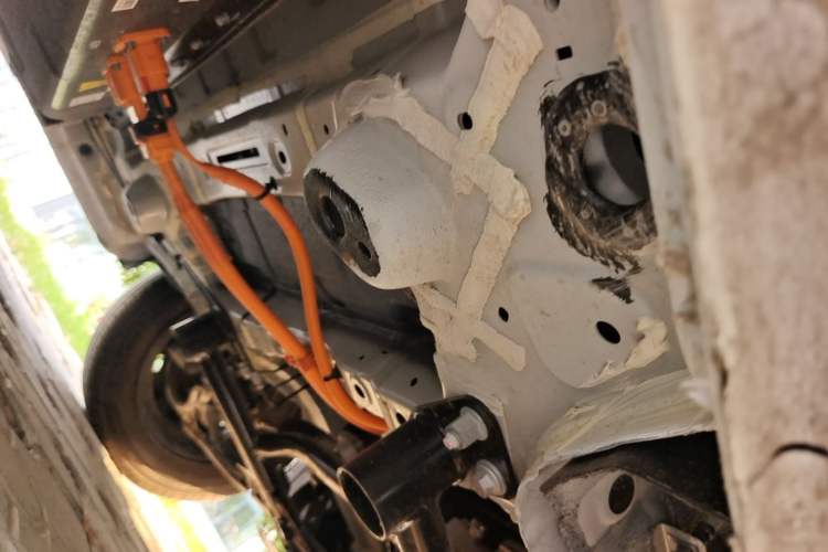 Used Geely Galaxy Panda 2025 210 km – Yuanqi Bear Chassis Front Right