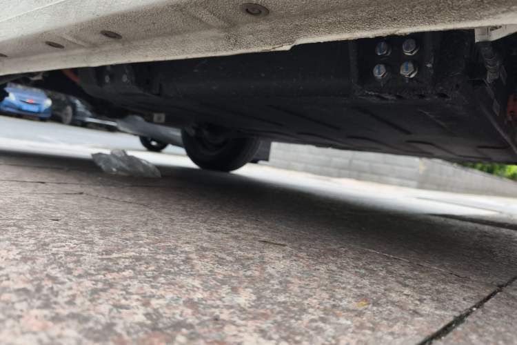 Used Geely Galaxy Panda 2025 210 km – Yuanqi Bear Chassis Rear Left