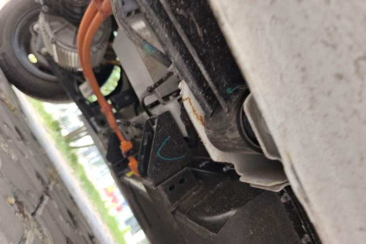 Used Geely Galaxy Panda 2025 210 km – Yuanqi Bear Chassis Rear Right