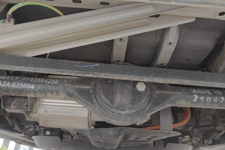 Used Geely Galaxy Panda 2025 210 km – Yuanqi Bear Chassis Rear