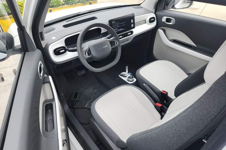 Used Geely Galaxy Panda 2025 210 km – Yuanqi Bear Driver Seat