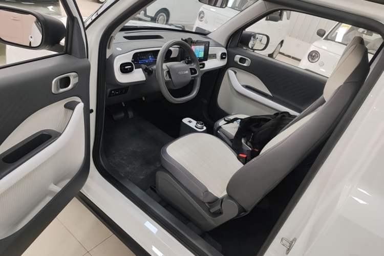 Used Geely Galaxy Panda 2025 210km Panda Kart Driver Seat