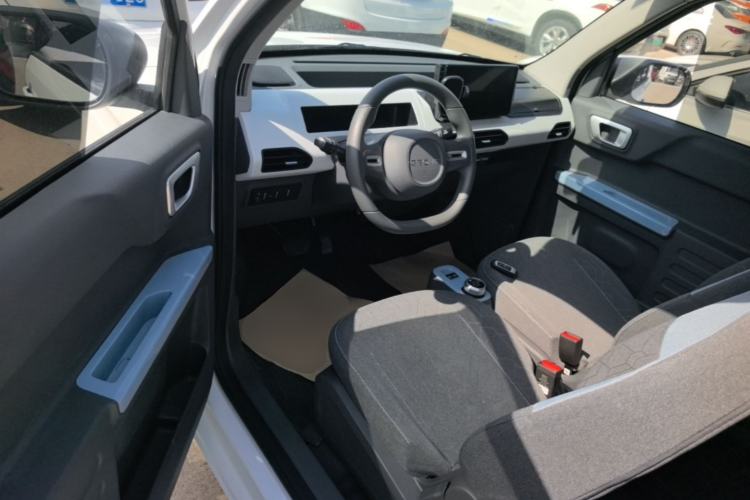 Used Geely Galaxy Panda 2025 210 km – Yuanqi Bear Driver Seat