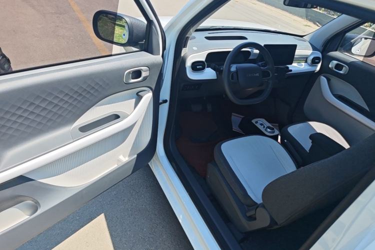 Used Geely Galaxy Panda 2025 210 km – Yuanqi Bear Driver Seat