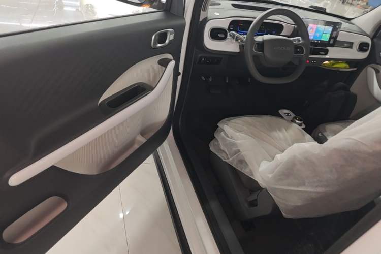 Used Geely Galaxy Panda 2025 210km Panda Kart Driver Seat