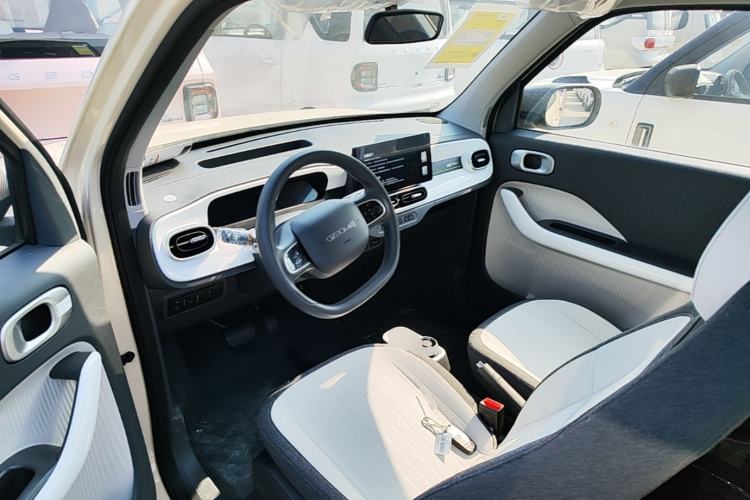 Used Geely Galaxy Panda 2025 210 km – Yuanqi Bear Driver Seat