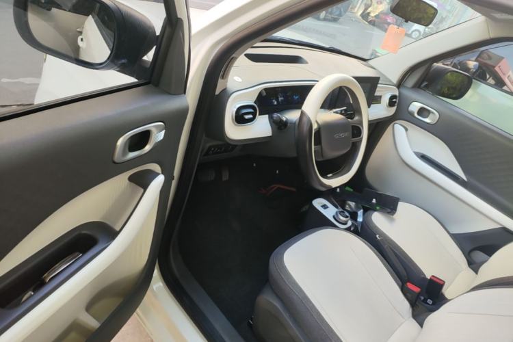 Used Geely Galaxy Panda 2025 210 km – Yuanqi Bear Driver Seat
