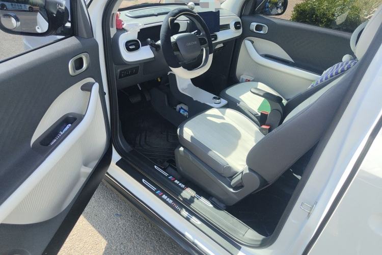 Used Geely Galaxy Panda 2025 210km Panda Kart Driver Seat