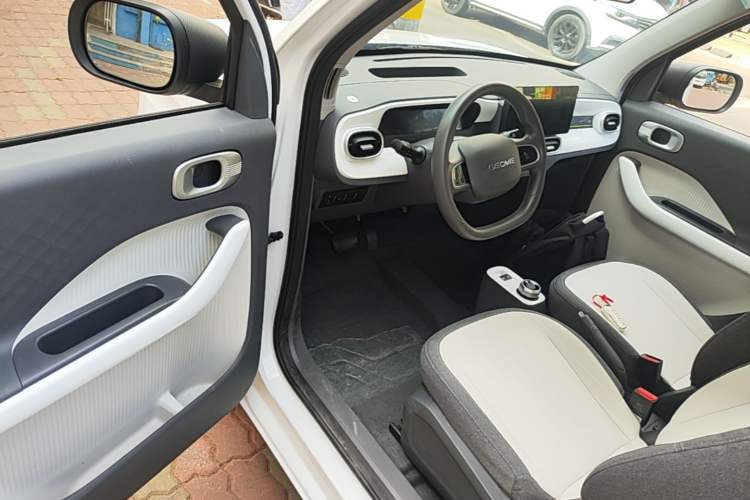 Used Geely Galaxy Panda 2025 210 km – Yuanqi Bear Driver Seat