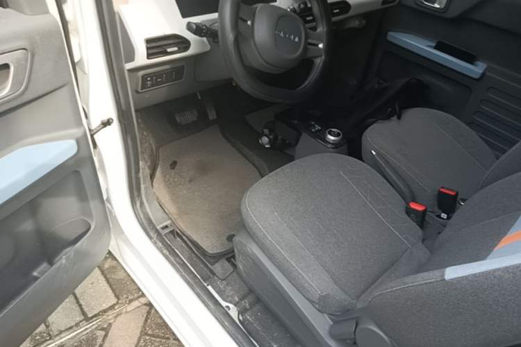 Used Geely Galaxy Panda 2025 210 km – Yuanqi Bear Driver Seat