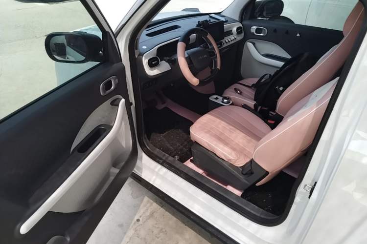 Used Geely Galaxy Panda 2025 210km Panda Kart Driver Seat