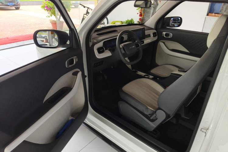 Used Geely Galaxy Panda 2025 210km Panda Rider Driver Seat
