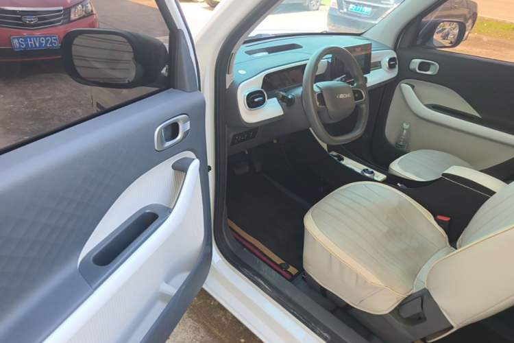 Used Geely Galaxy Panda 2025 210 km – Yuanqi Bear Driver Seat