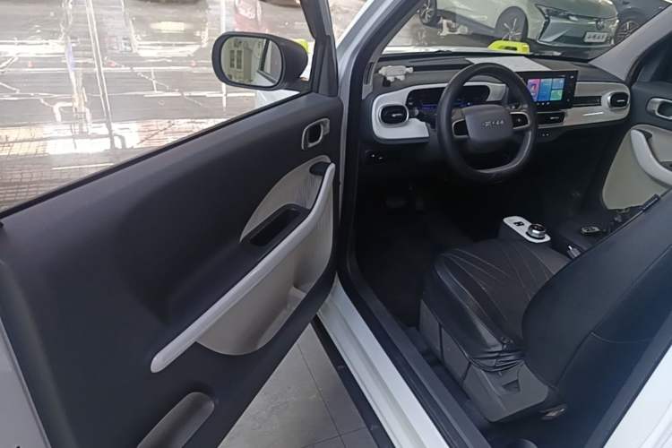 Used Geely Galaxy Panda 2025 210km Panda Rider Driver Seat