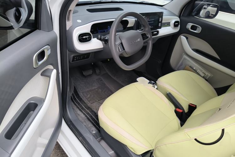 Used Geely Galaxy Panda 2025 210 km – Yuanqi Bear Driver Seat