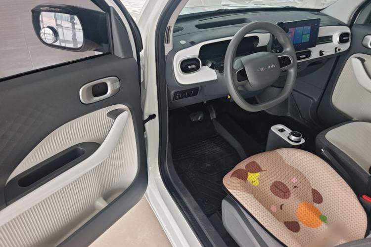Used Geely Galaxy Panda 2025 210 km – Yuanqi Bear Driver Seat