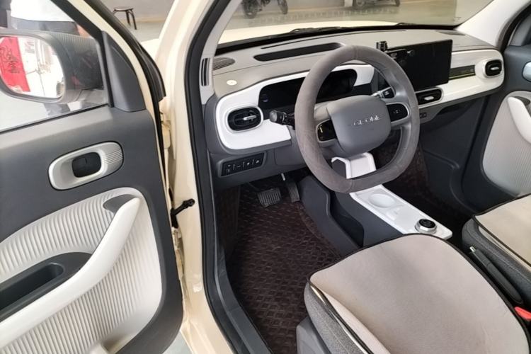 Used Geely Galaxy Panda 2025 210 km – Yuanqi Bear Driver Seat