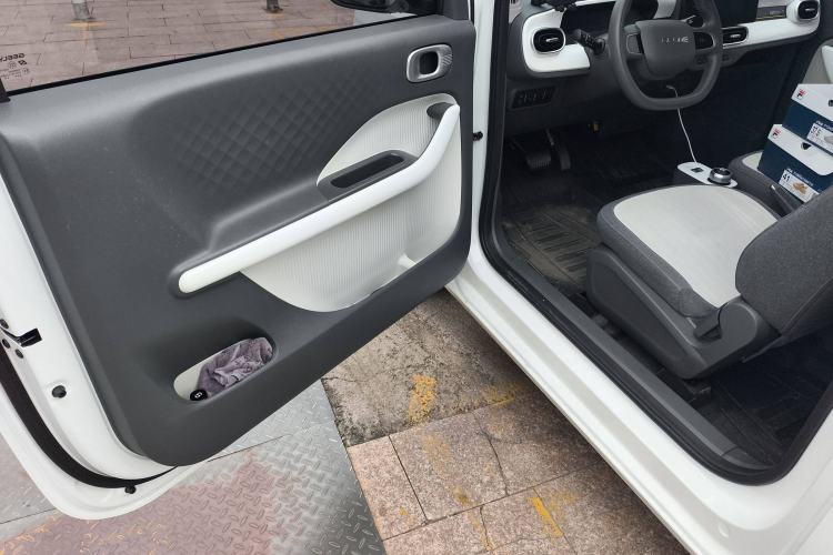 Used Geely Galaxy Panda 2025 210 km – Yuanqi Bear Driver Seat