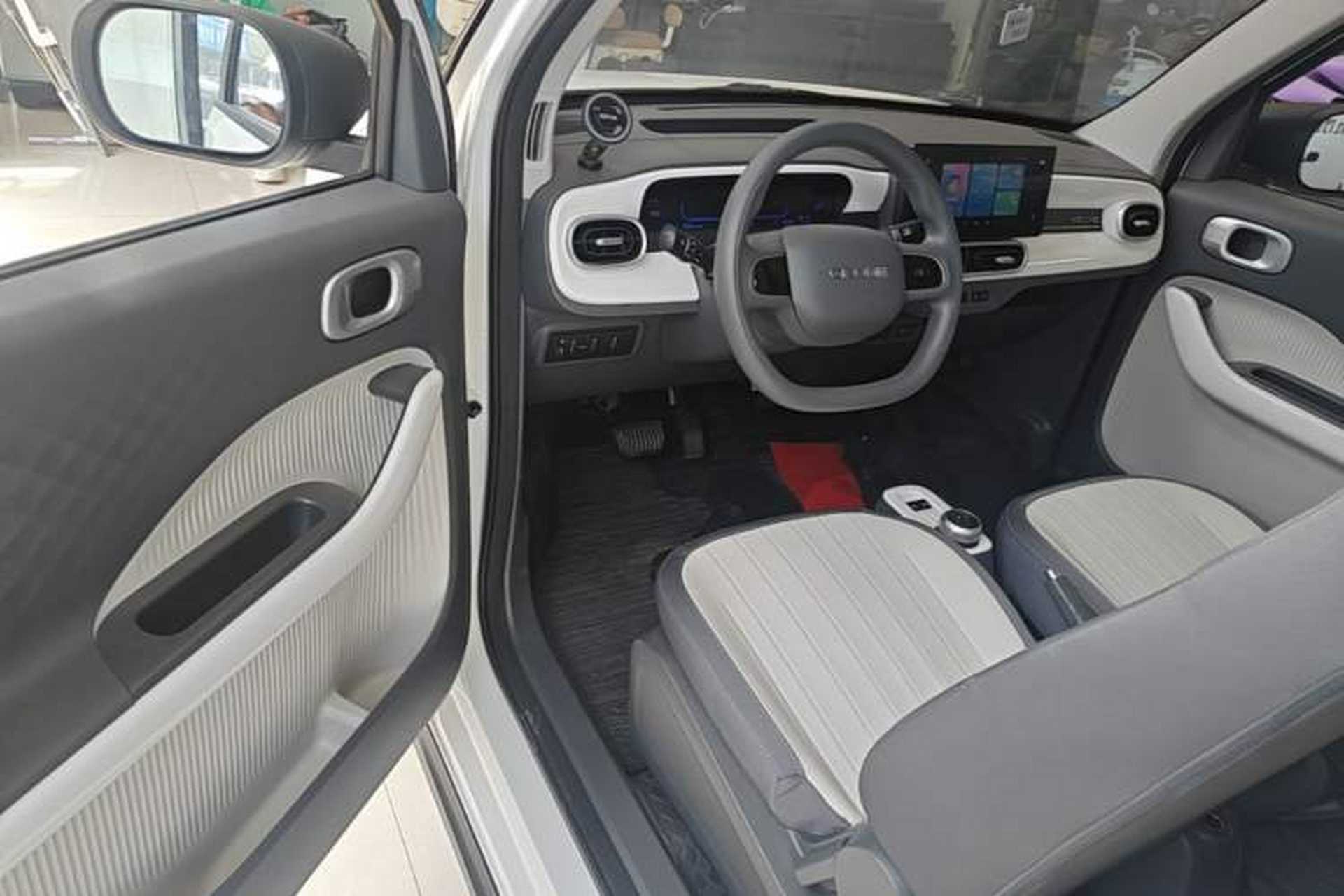 Used Geely Galaxy Panda 2025 210km Panda Kart Driver Seat