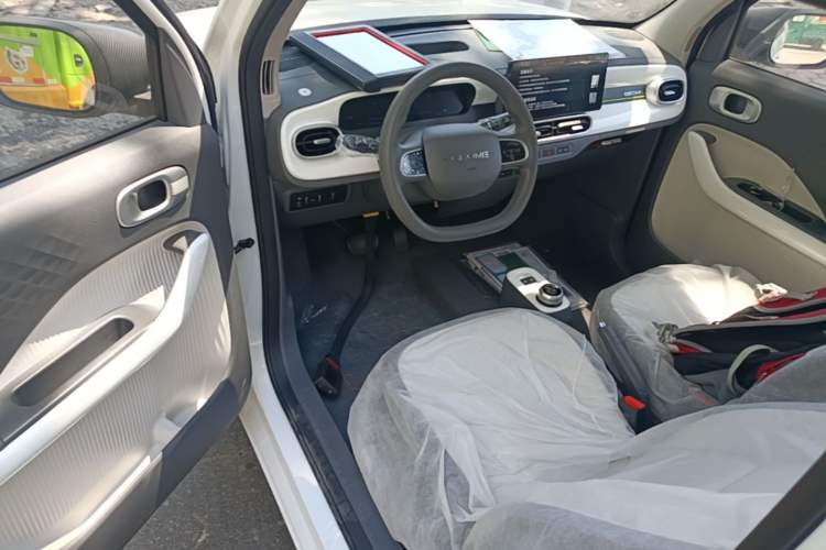 Used Geely Galaxy Panda 2025 210 km – Yuanqi Bear Driver Seat