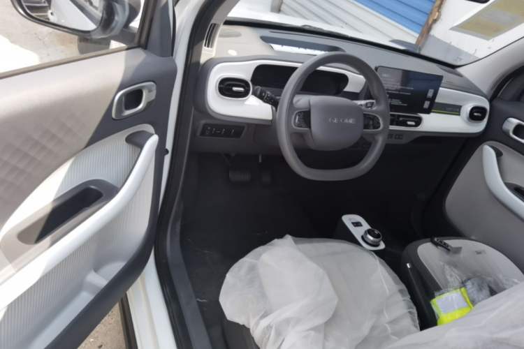 Used Geely Galaxy Panda 2025 210km Panda Kart Driver Seat
