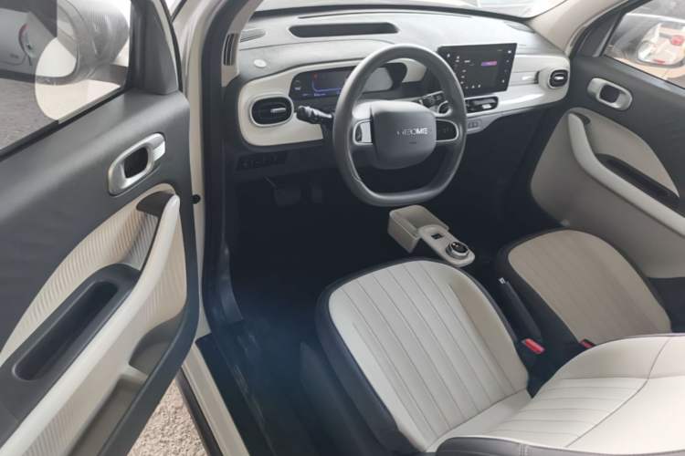 Used Geely Galaxy Panda 2025 210km Panda Kart Driver Seat