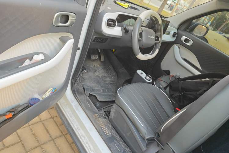 Used Geely Galaxy Panda 2025 210km Panda Kart Driver Seat