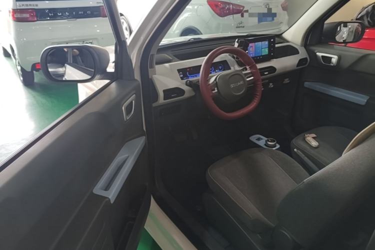 Used Geely Galaxy Panda 2025 210 km – Yuanqi Bear Driver Seat