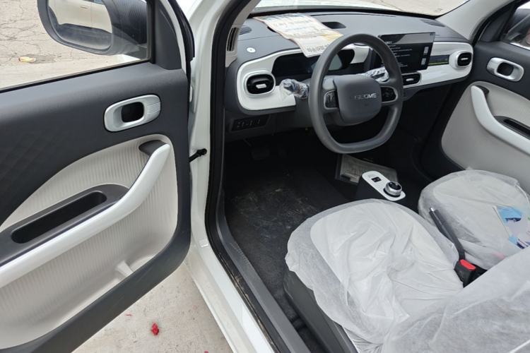 Used Geely Galaxy Panda 2025 210 km – Yuanqi Bear Driver Seat