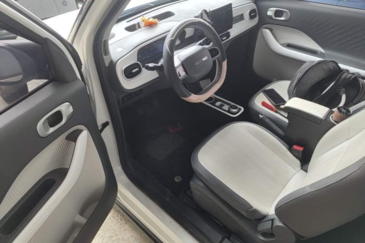 Used Geely Galaxy Panda 2025 210km Panda Kart Driver Seat