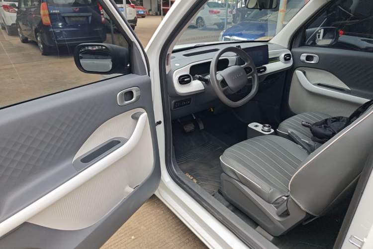 Used Geely Galaxy Panda 2025 210 km – Yuanqi Bear Driver Seat