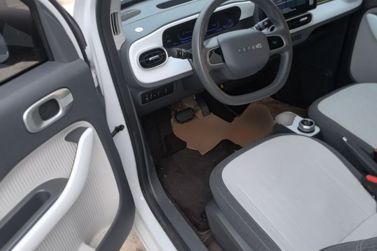 Used Geely Galaxy Panda 2025 210 km – Yuanqi Bear Driver Seat