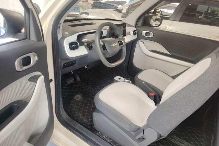 Used Geely Galaxy Panda 2025 210 km – Yuanqi Bear Driver Seat