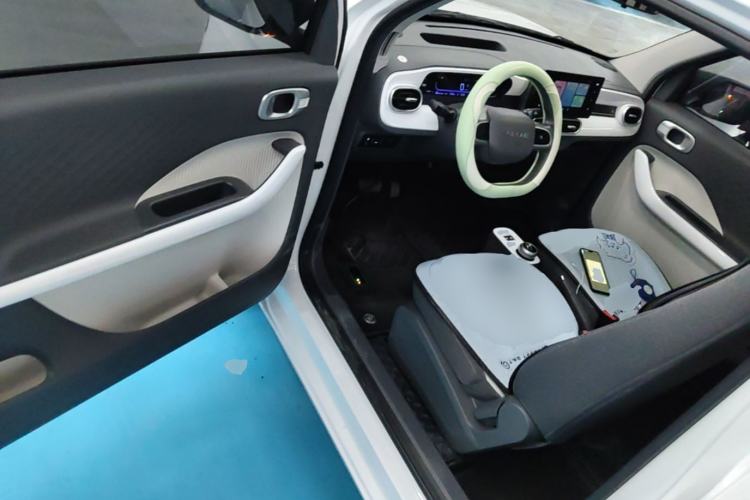 Used Geely Galaxy Panda 2025 210 km – Yuanqi Bear Driver Seat