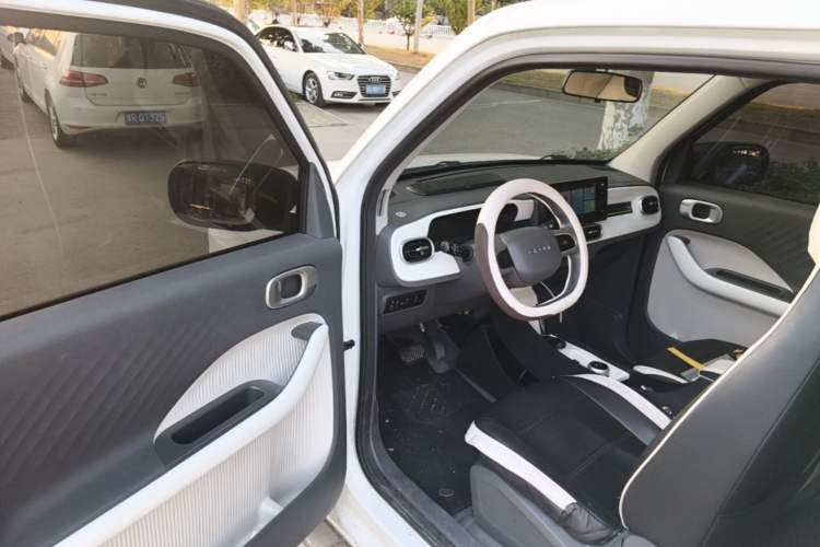 Used Geely Galaxy Panda 2025 210 km – Yuanqi Bear Driver Seat