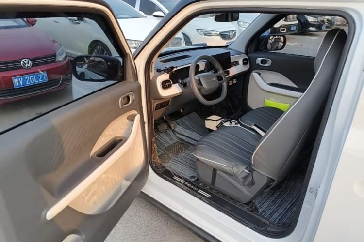 Used Geely Galaxy Panda 2025 210km Panda Kart Driver Seat