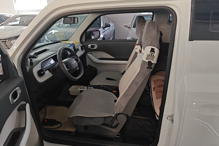 Used Geely Galaxy Panda 2025 210 km – Yuanqi Bear Driver Seat