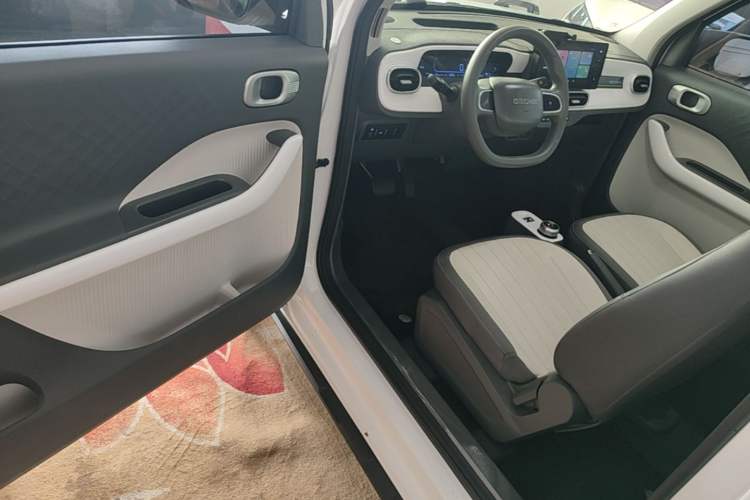 Used Geely Galaxy Panda 2025 210km Panda Rider Driver Seat