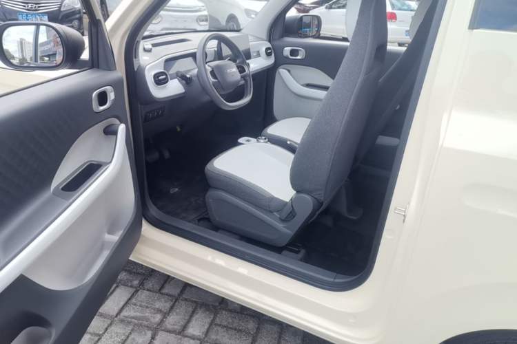 Used Geely Galaxy Panda 2025 210 km – Yuanqi Bear Driver Seat