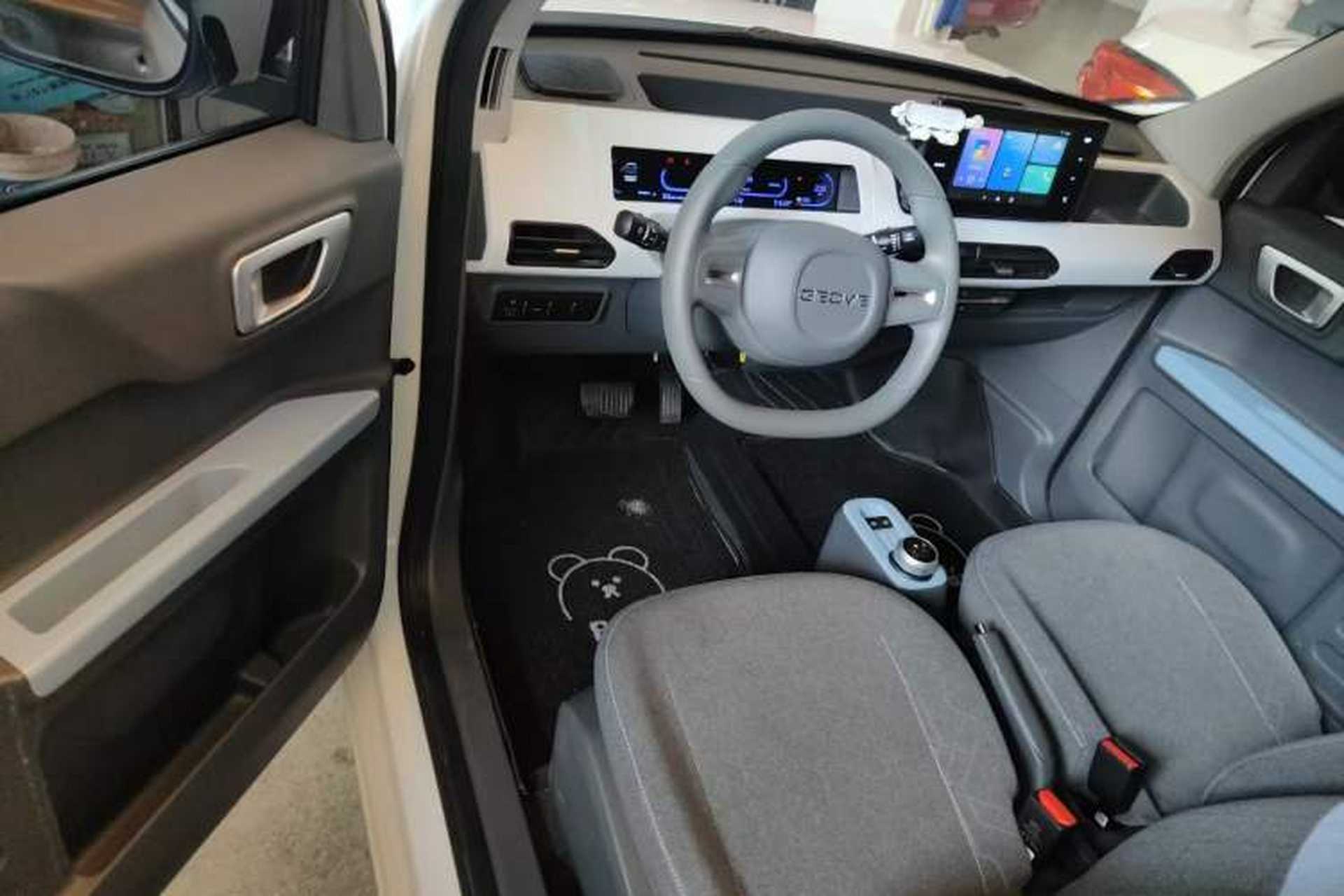 Used Geely Galaxy Panda 2025 210 km – Yuanqi Bear Driver Seat