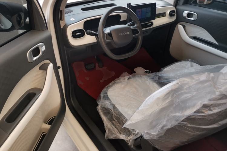 Used Geely Galaxy Panda 2025 210 km – Yuanqi Bear Driver Seat