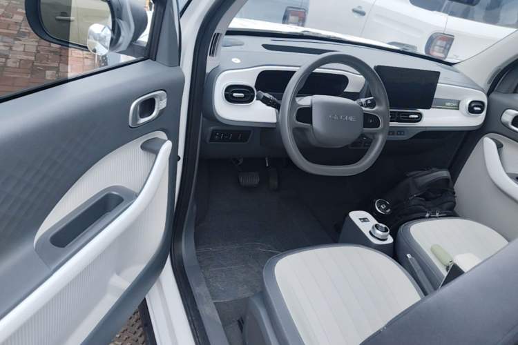 Used Geely Galaxy Panda 2025 210km Panda Kart Driver Seat