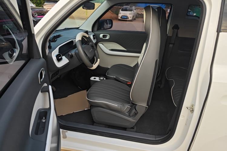 Used Geely Galaxy Panda 2025 210 km – Yuanqi Bear Driver Seat