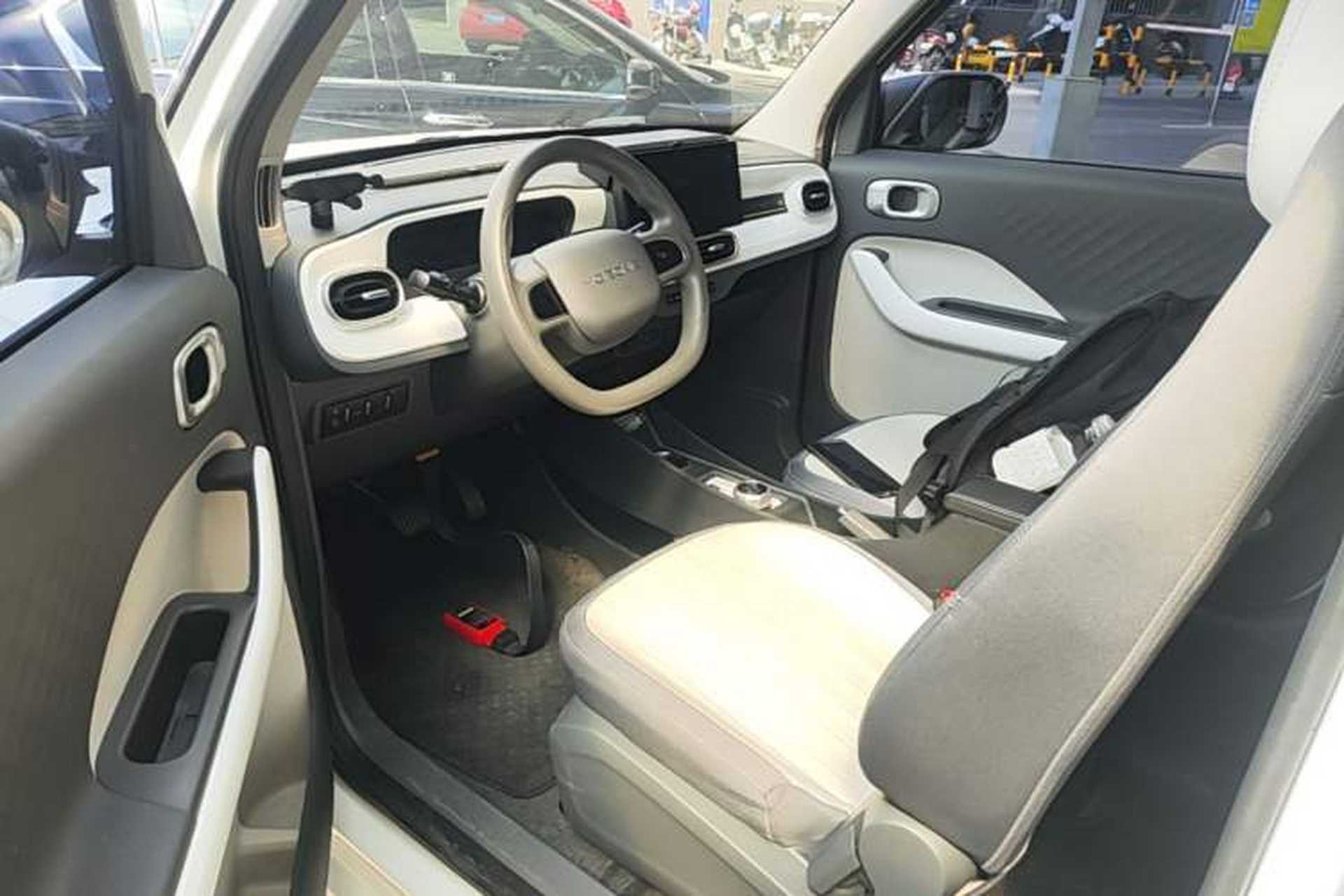 Used Geely Galaxy Panda 2025 210km Panda Kart Driver Seat