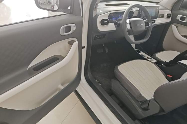 Used Geely Galaxy Panda 2025 210km Panda Rider Driver Seat
