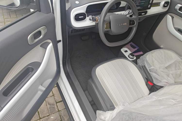Used Geely Galaxy Panda 2025 210km Panda Kart Driver Seat