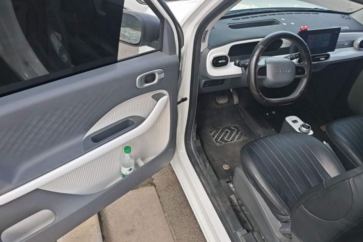 Used Geely Galaxy Panda 2025 210 km – Yuanqi Bear Driver Seat