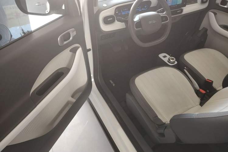 Used Geely Galaxy Panda 2025 210km Panda Kart Driver Seat